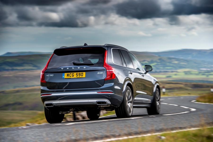  Volvo XC90 B5 Inscription 2019 года  (UK) (фото 24 из 40)